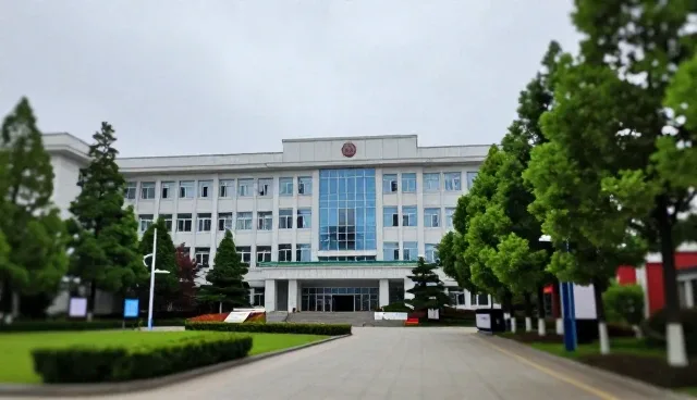 建筑翻新中的技术包应用与维护实践